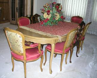 Vintage French Provincial Dining Table with 6 Chairs, 3 Leafs. Excellent condition. Asking $995.