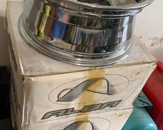 wheels, new in box. 16X7, 5 lug nuts, offset 1040