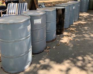 empty metal 55 gallon drums