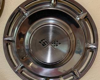 rare! Chevy Corvette/Impala hubcap