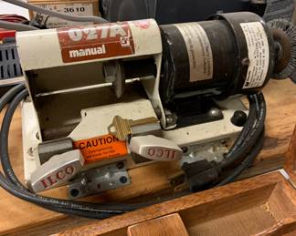 key cutting machine