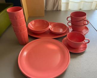 Pink Hemcoware dish set