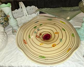 Stunning art glass bowl