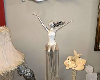 Metal seagulls wall sculpture.