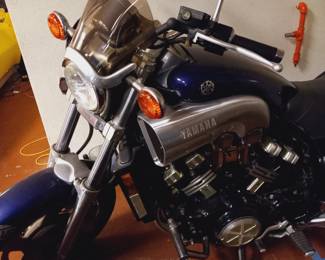 1993 Yamaha VMAX Motorcycle, blue.
