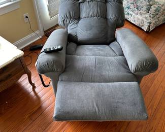 A116 - $200. Golden Technologies lift chair. 
