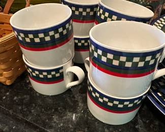 A84 - $200 Bob Timberlake Rooster Dishes. 