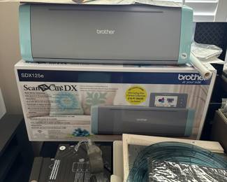 A135 - $150. Brother Scan N Cut DX. SDX125e