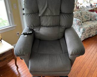 A116 - $200. Golden Technologies lift chair. 