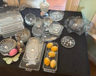 A94 - Lots of individually priced kitchen items!