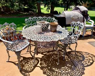 Hearts Desire Wrought Iron BEAUTIFUL patio set