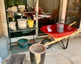 RARE Radio Flyer excellent condition commercial 4 cubic foot wheelbarrow