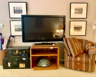 51" Vizio TV with Remote works. Tiffany style lamp shade - large, Steamer vintage travel trunk