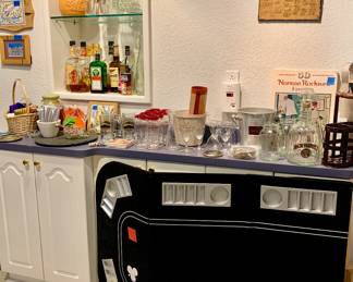 Gaming Table Top, Barware