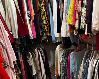 Clothes sizes M and L