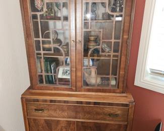 Vintage Gallery/Display Cabinet 