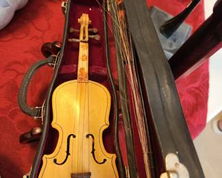 Miniature Case and Fiddle/Violin. 