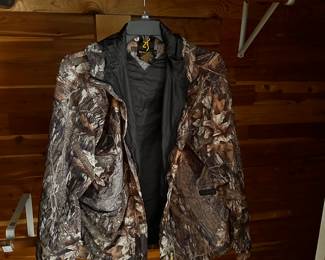 Beautiful BROWNING Camo Jacket! Size L! Excellent condition! 