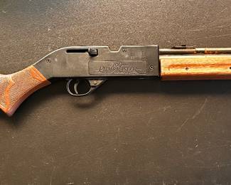 A Crosman 760 Pumpmaster 177cal, 695FPS, Variable Pump Air Rifle, Bb or Pellet! WORKS PERFECTLY!