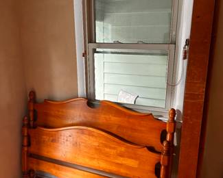 VERY nice Solid Maple MCM Full Size Bed! Headboard, Footboard and Rails! 