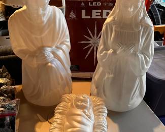 A very nice 3 Piece Cresh Blow Mold Set! GREAT condition! 