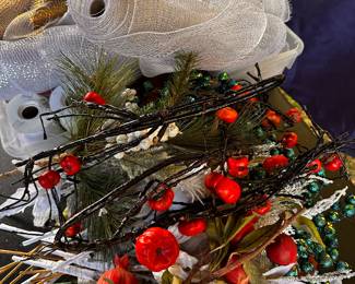 Just a few of the decorative items that came out of the craft/floral barn and are now displayed in the tent! 