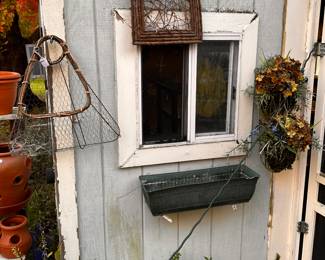 More garden/lawn accessories!