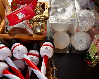 Just a few of the decorative items that came out of the craft/floral barn and are now displayed in the tent! 