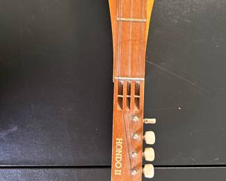 Vintage 1970s Hondo II Dulcimer!