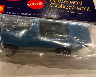 Fantastic MINT IN THE ORIGINAL Pkg Shell Hot Wheels Collectors Car!  PEEPING BOMB!