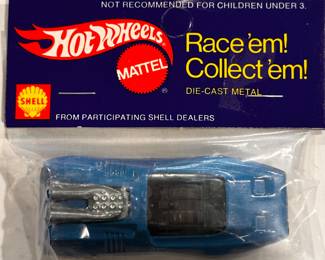 Fantastic MINT IN THE ORIGINAL Pkg Shell Hot Wheels Collectors Car!  PEEPING BOMB!