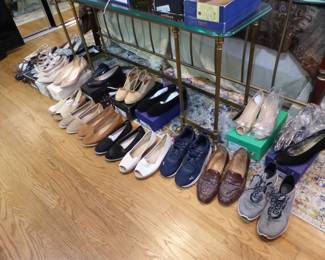 Women's shoes (mostly sizes 10-11 & new)
