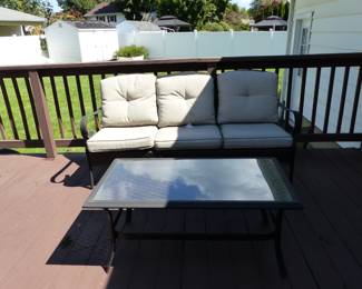 Outdoor loveseat & coffee table