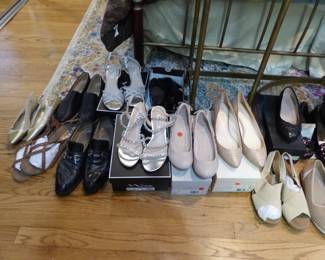Women's shoes (mostly sizes 10-11 & new)