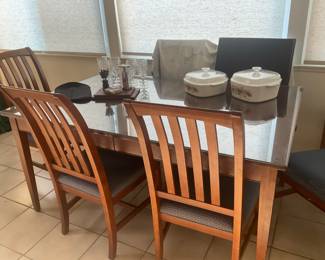 Ethan Allen extendable dining table with 6 chairs, leaf, extra replacement cushion, pads and piece of glass