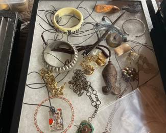 Costume jewelry 