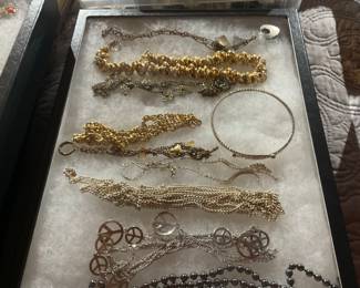 Costume jewelry 