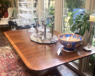 Lovely Duncan Phyfe two pedestal dining table