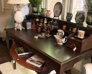 Habersham desk