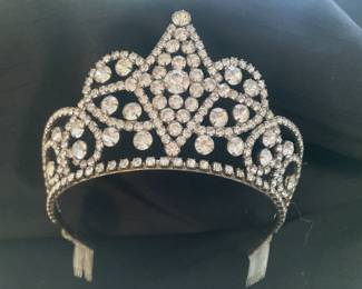 Rhinestone tiara 