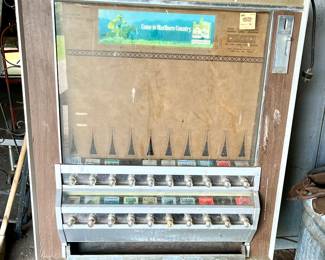 Vintage Cigarette Machine - still works
