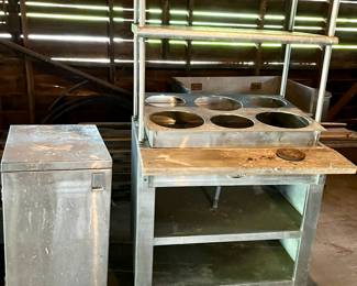 metal food service station