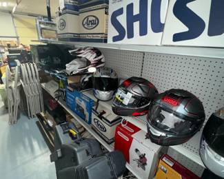 MANY GREAT HELMETS 