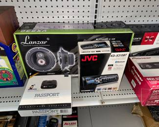 ESCOURT PASSPORT RADAR DETECTOR NEW IN BOX 