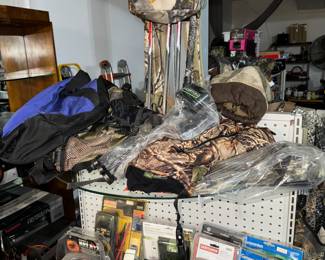 HUNTING ITEMS AND TOOLS 