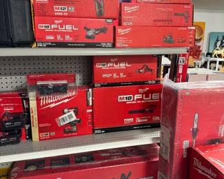 NIB MILWAUKEE POWER TOOLS 