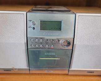 Phillips portable stereo 