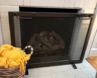 Fireplace screen 