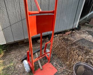 Hand trucks 