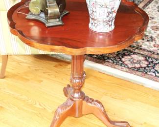 Pie crust table with claw feet.
